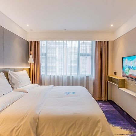 Lifu Hotel Wankel Jiang Tai Road Metro Station Branch Kanton Zewnętrze zdjęcie