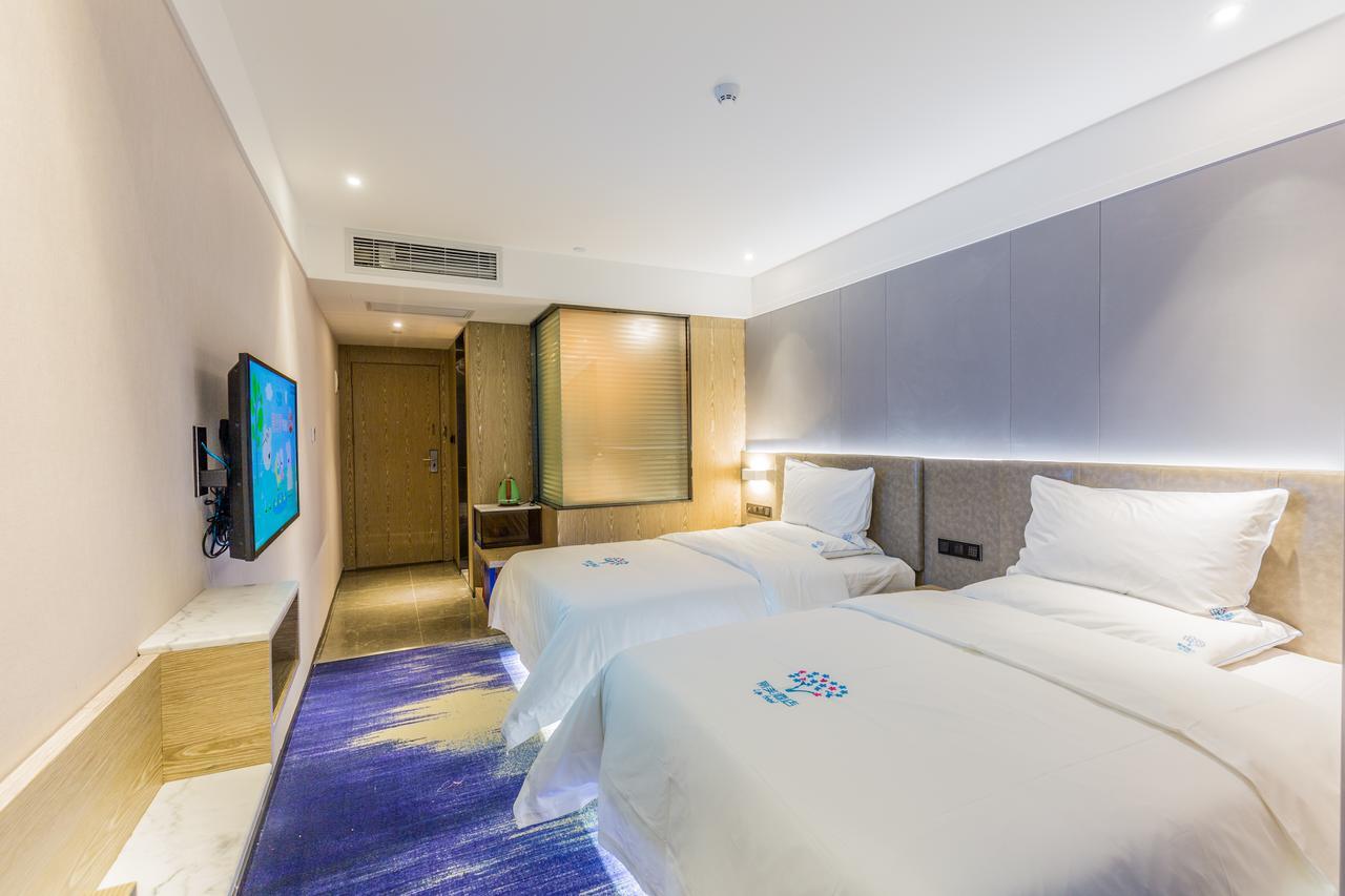 Lifu Hotel Wankel Jiang Tai Road Metro Station Branch Kanton Zewnętrze zdjęcie