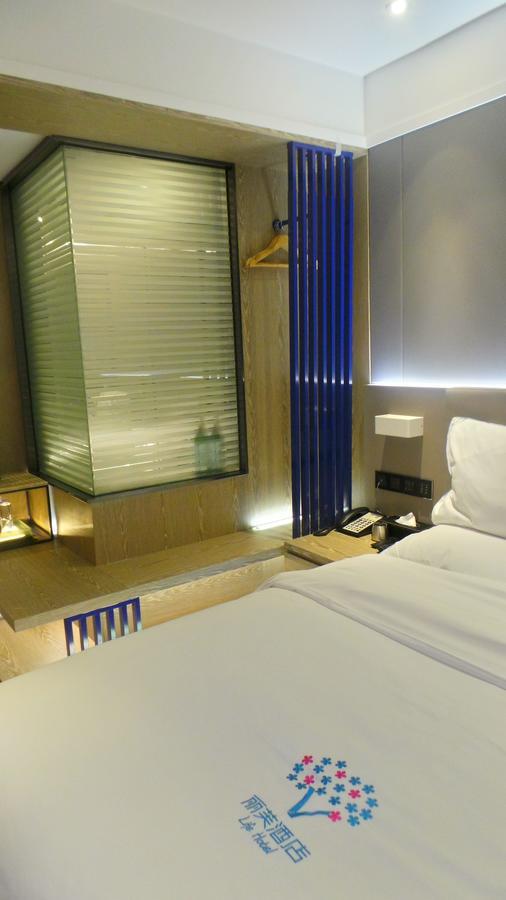 Lifu Hotel Wankel Jiang Tai Road Metro Station Branch Kanton Zewnętrze zdjęcie