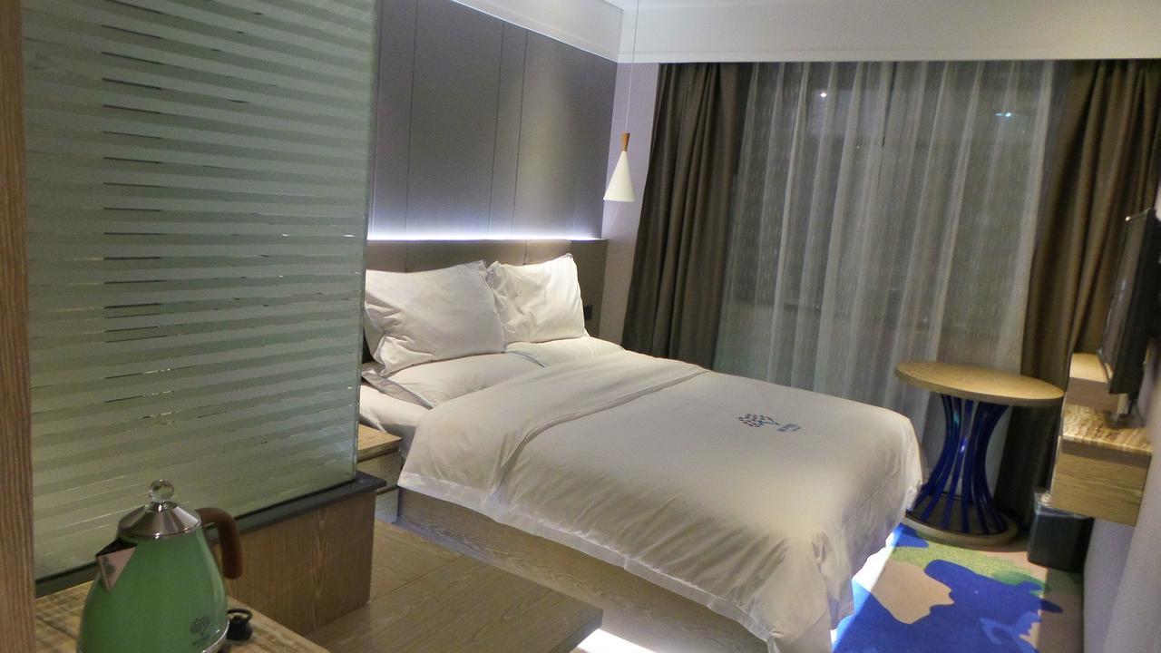 Lifu Hotel Wankel Jiang Tai Road Metro Station Branch Kanton Zewnętrze zdjęcie