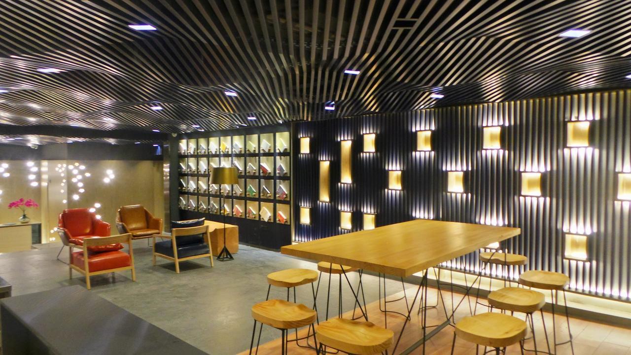 Lifu Hotel Wankel Jiang Tai Road Metro Station Branch Kanton Zewnętrze zdjęcie