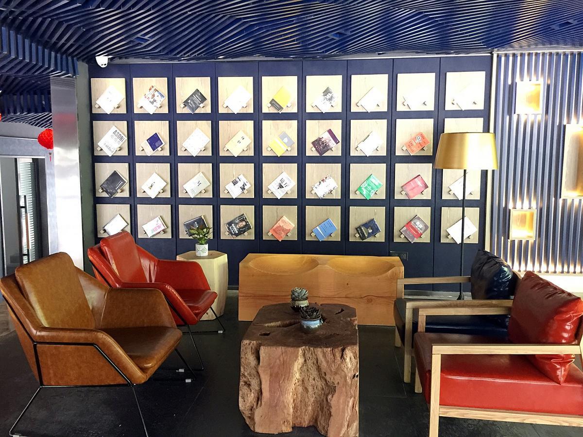 Lifu Hotel Wankel Jiang Tai Road Metro Station Branch Kanton Zewnętrze zdjęcie